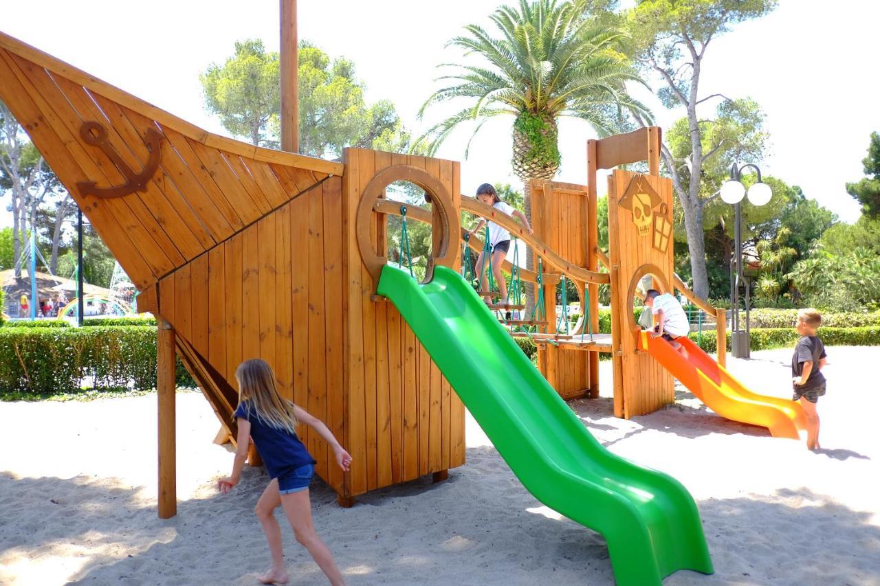 Playa Montroig Camping Resort מראה חיצוני תמונה